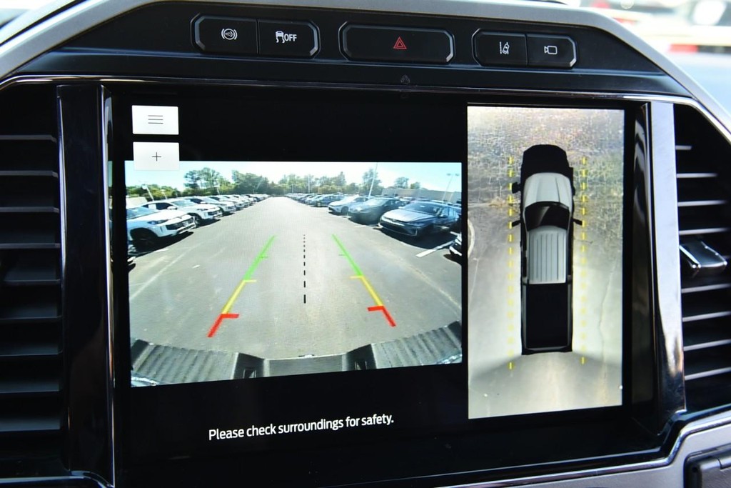 Ford Super Duty F-350 SRW Vehicle Full-screen Gallery Image 14