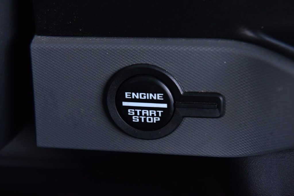 Ford Bronco Vehicle Full-screen Gallery Image 16