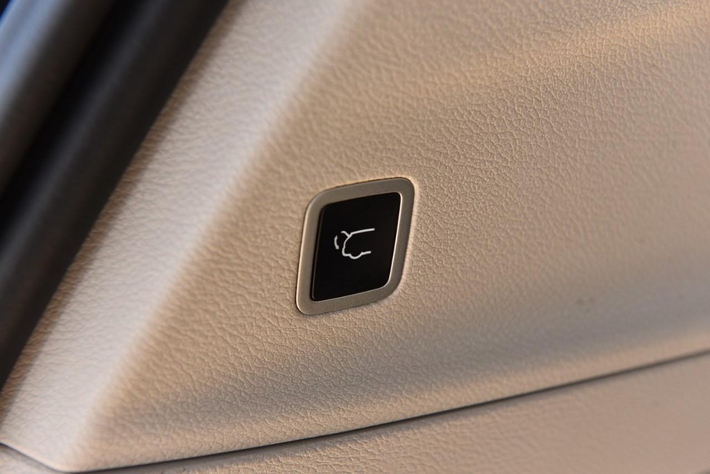Chrysler Pacifica Vehicle Full-screen Gallery Image 27