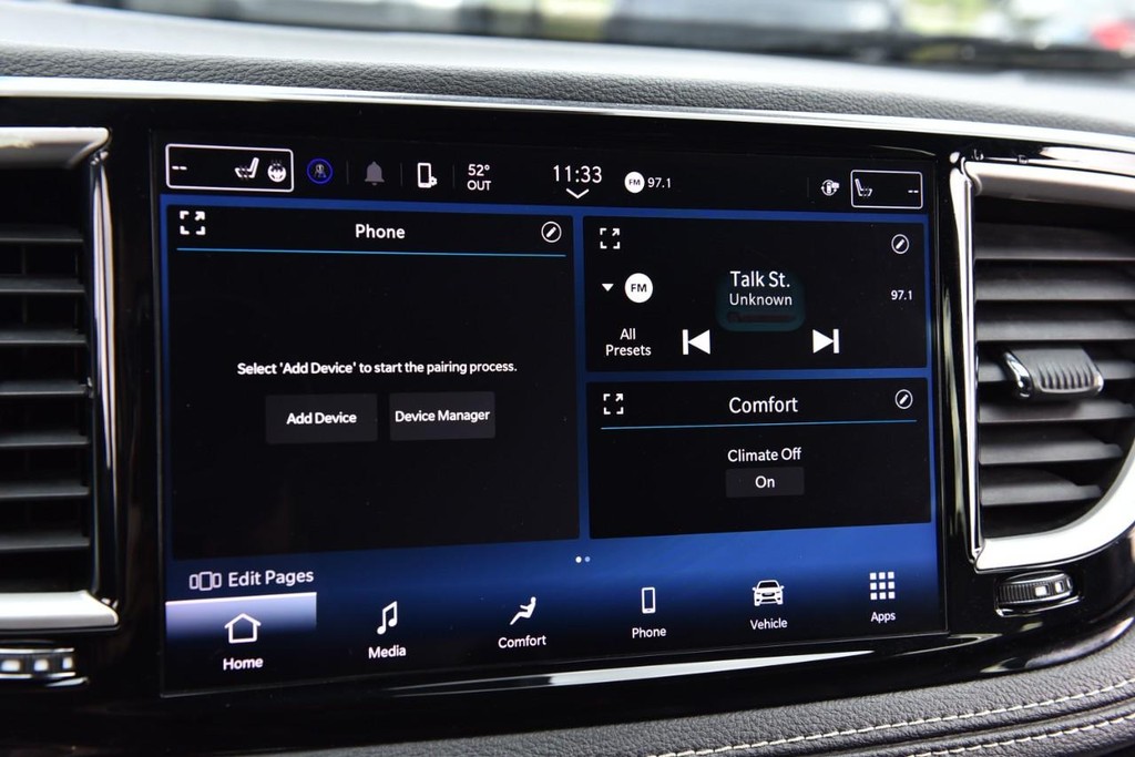 Chrysler Pacifica Vehicle Full-screen Gallery Image 18