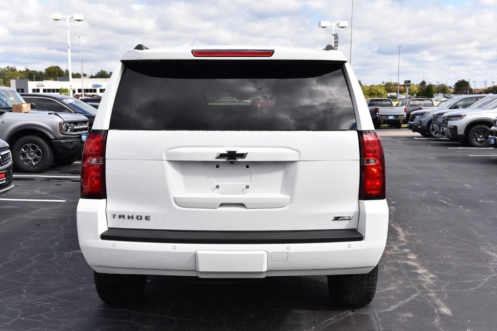 Chevrolet Tahoe Vehicle Full-screen Gallery Image 06