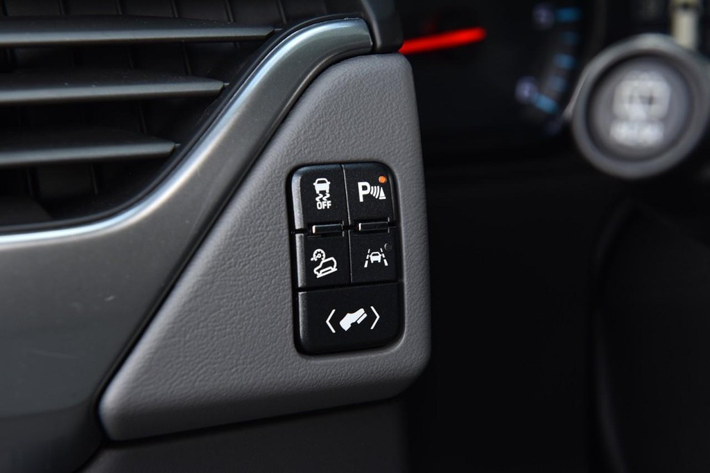 Chevrolet Tahoe Vehicle Full-screen Gallery Image 12
