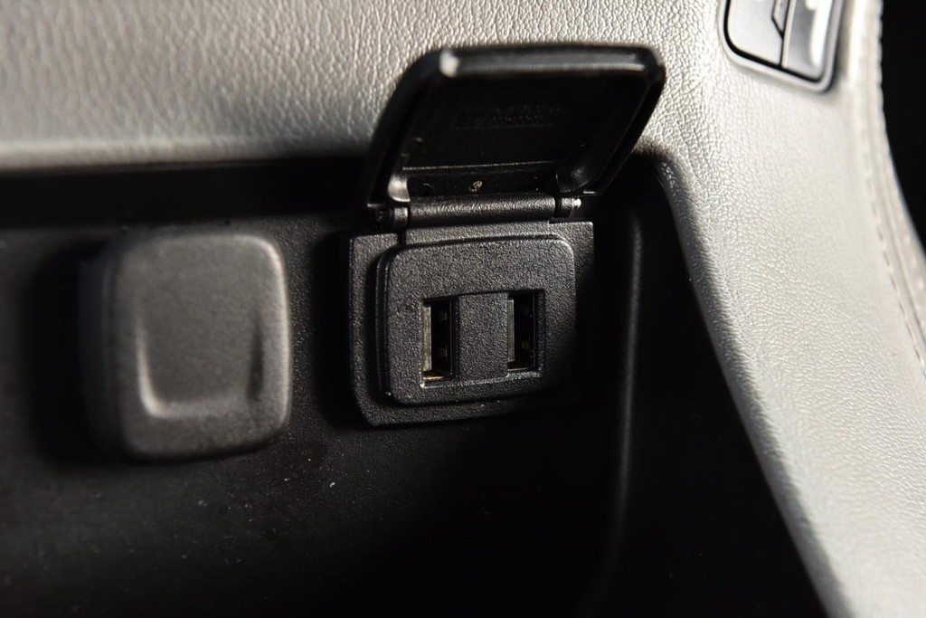 Chevrolet Tahoe Vehicle Full-screen Gallery Image 18