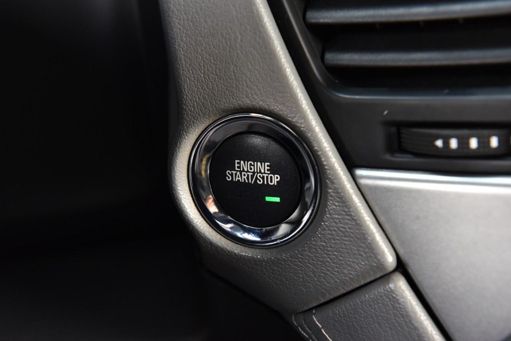 Chevrolet Tahoe Vehicle Full-screen Gallery Image 19