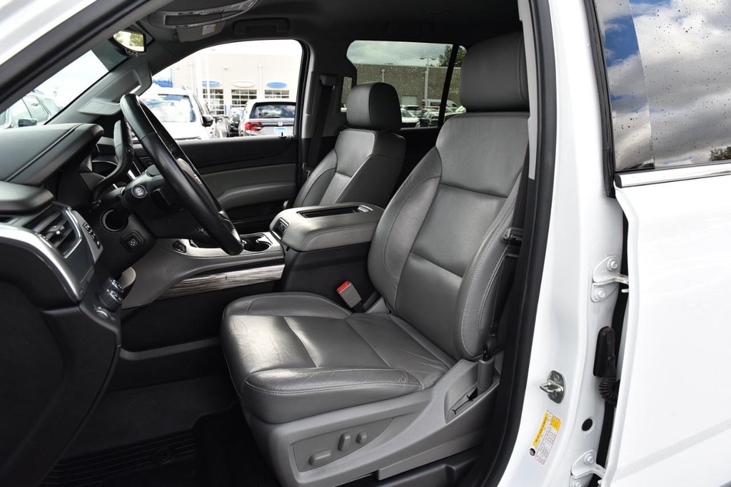 Chevrolet Tahoe Vehicle Full-screen Gallery Image 21