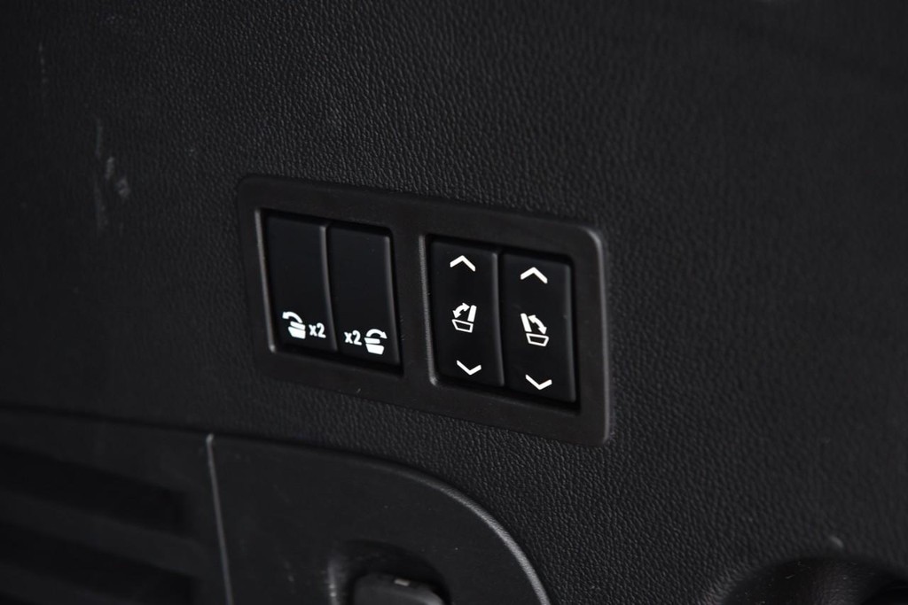 Chevrolet Tahoe Vehicle Full-screen Gallery Image 27