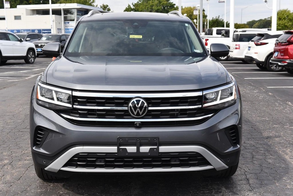 Volkswagen Atlas Vehicle Full-screen Gallery Image 4