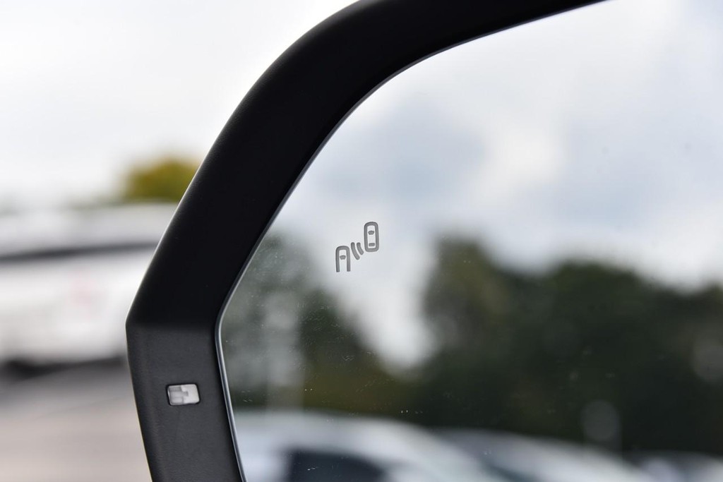 Volkswagen Atlas Vehicle Full-screen Gallery Image 11