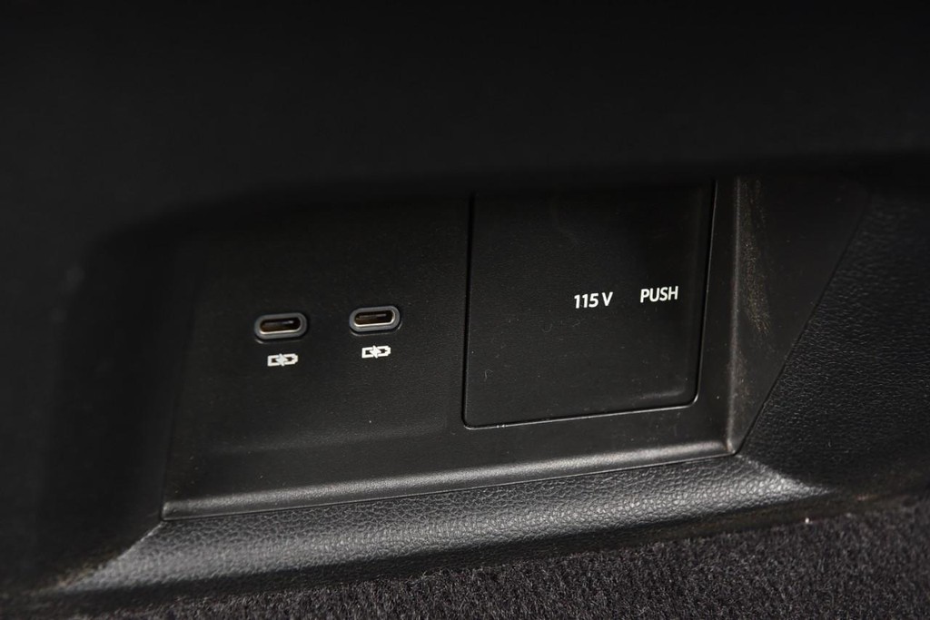 Volkswagen Atlas Vehicle Full-screen Gallery Image 25