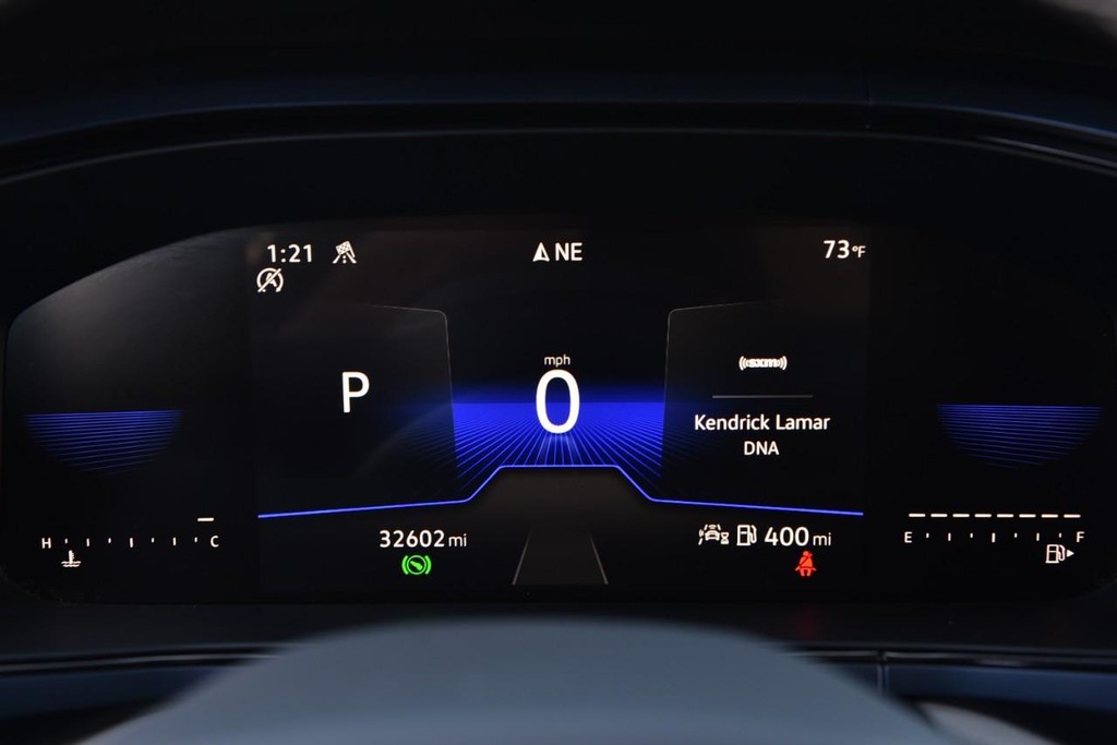 Volkswagen Taos Vehicle Full-screen Gallery Image 11