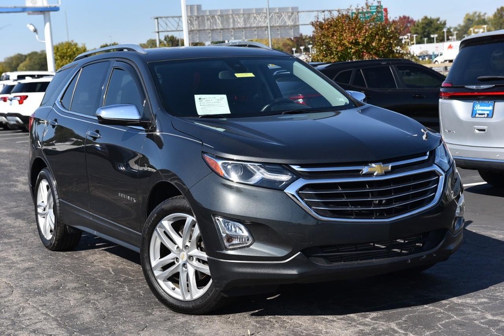 Chevrolet Equinox Vehicle Full-screen Gallery Image 02