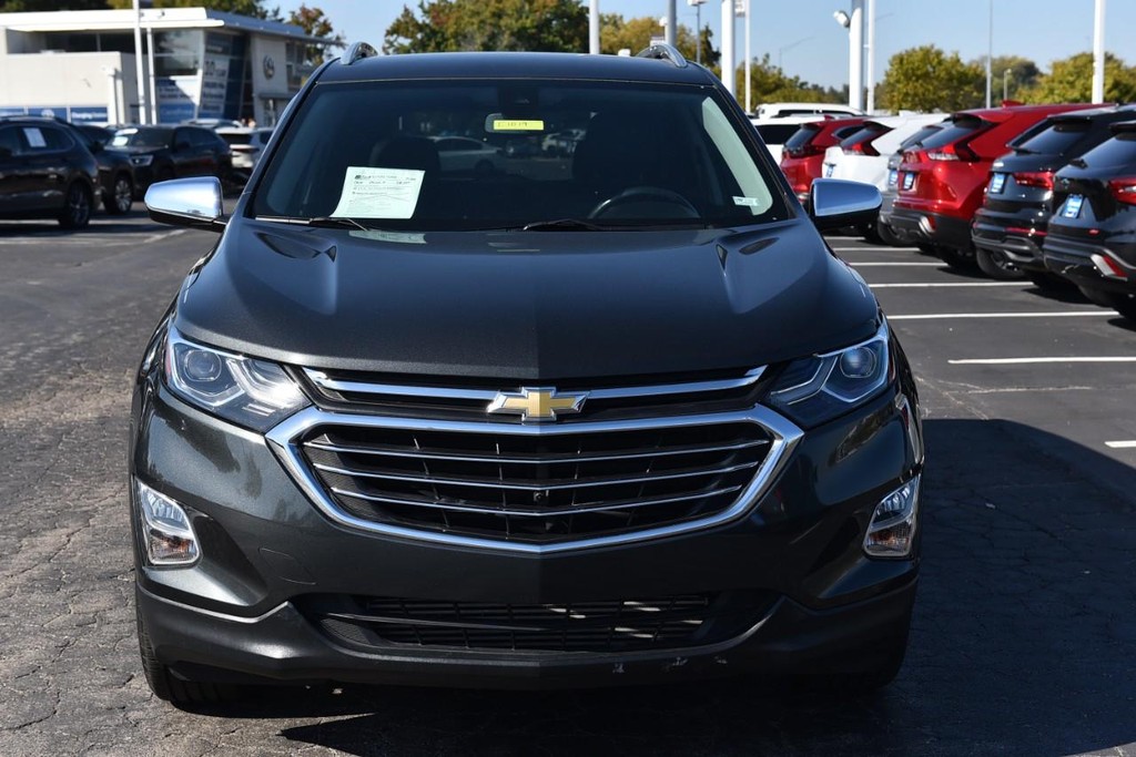 Chevrolet Equinox Vehicle Full-screen Gallery Image 04