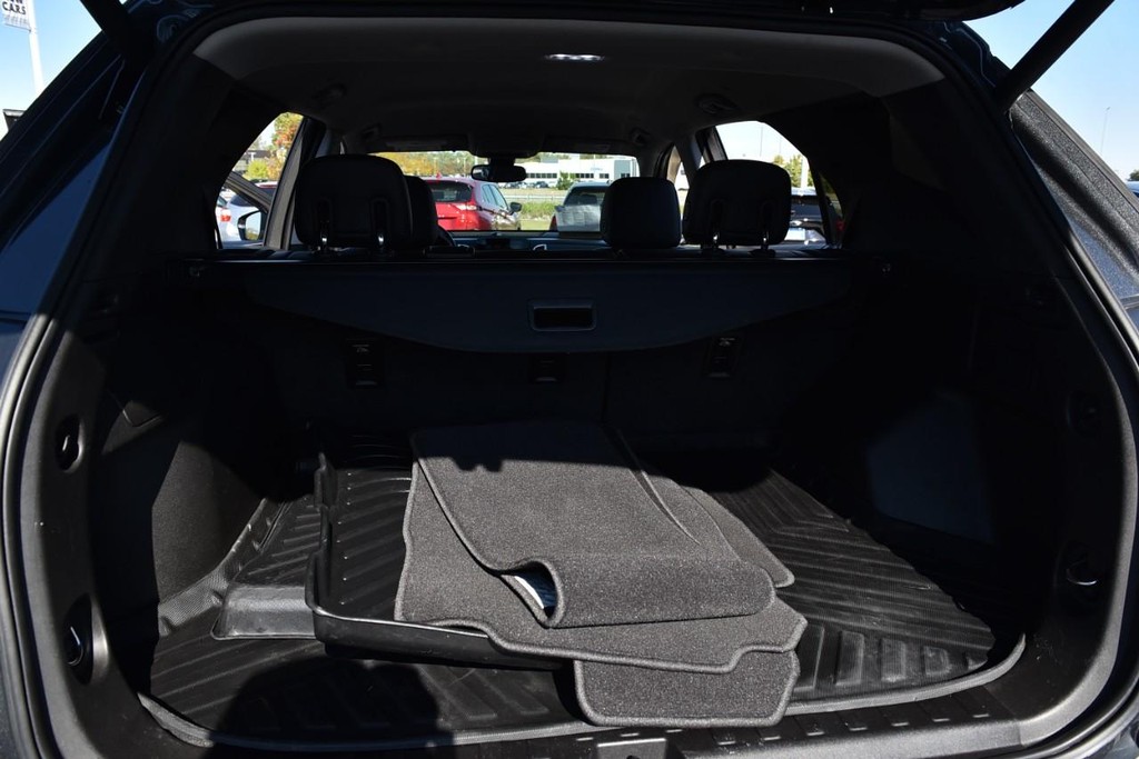 Chevrolet Equinox Vehicle Full-screen Gallery Image 26