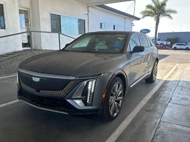 more details - cadillac lyriq