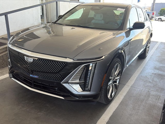 more details - cadillac lyriq