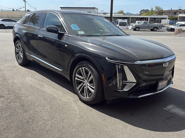 more details - cadillac lyriq