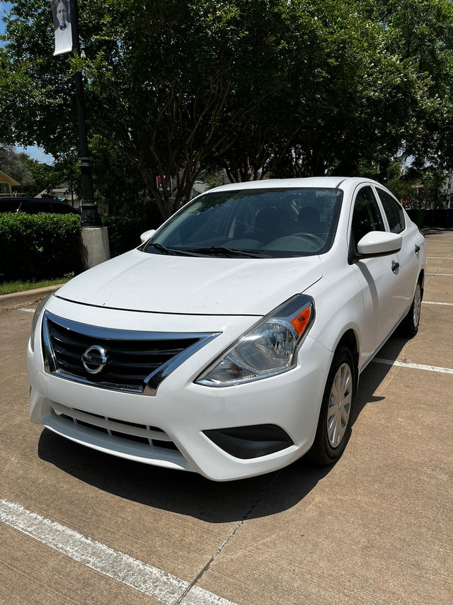 more details - nissan versa sedan