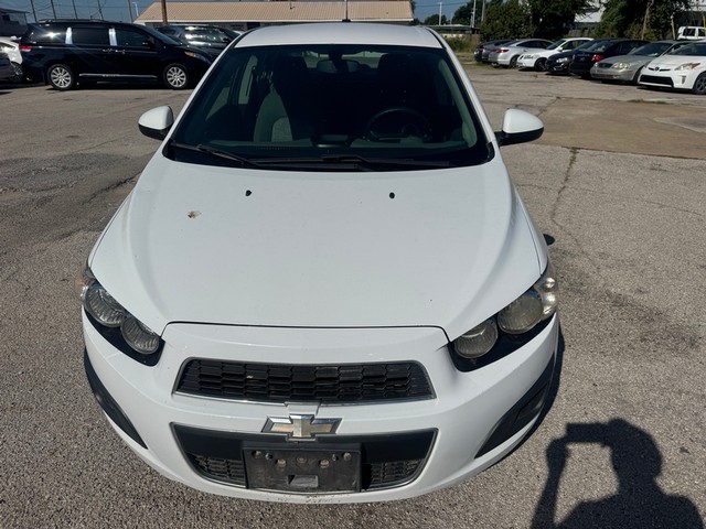 more details - chevrolet sonic