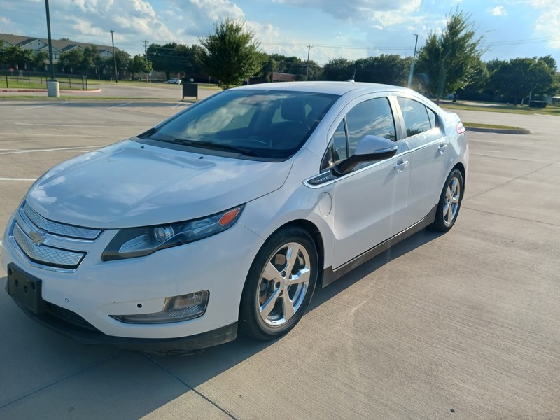 Chevrolet Volt Vehicle Full-screen Gallery Image 02