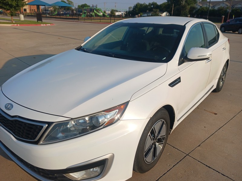 Kia Optima Vehicle Full-screen Gallery Image 03