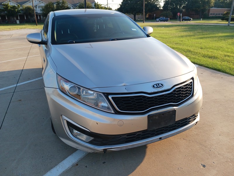 Kia Optima Vehicle Full-screen Gallery Image 03