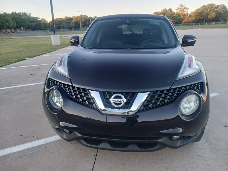 Nissan JUKE Vehicle Full-screen Gallery Image 03