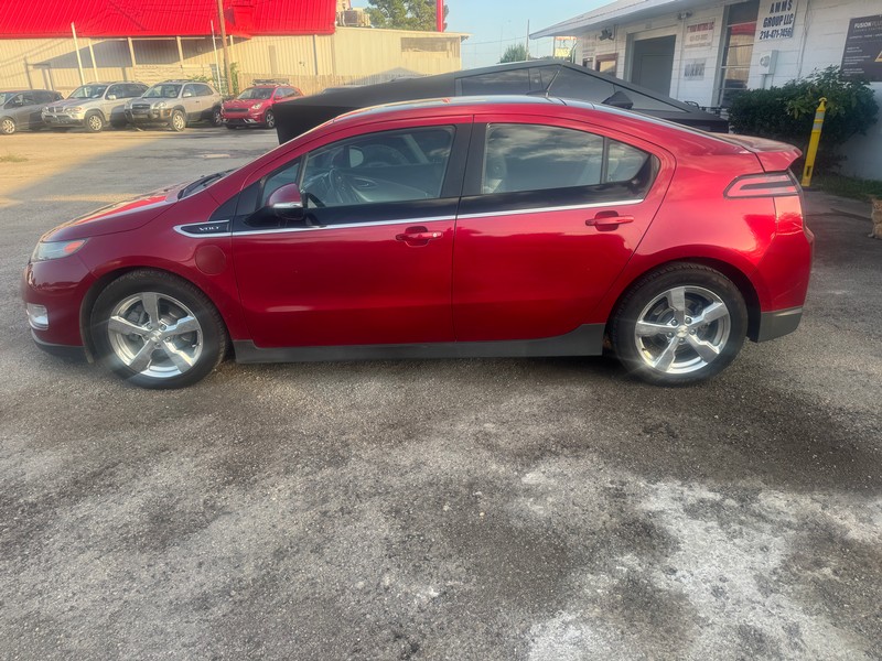 Chevrolet Volt Vehicle Full-screen Gallery Image 02