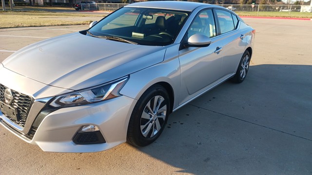 more details - nissan altima