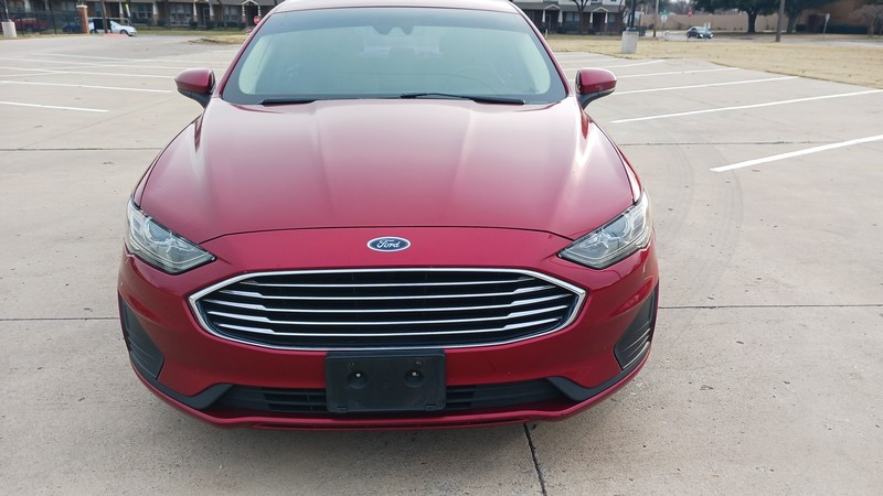 Ford Fusion Hybrid Vehicle Full-screen Gallery Image 02
