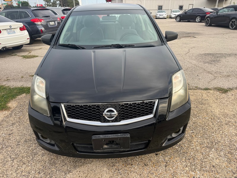 Nissan Sentra Vehicle Full-screen Gallery Image 03