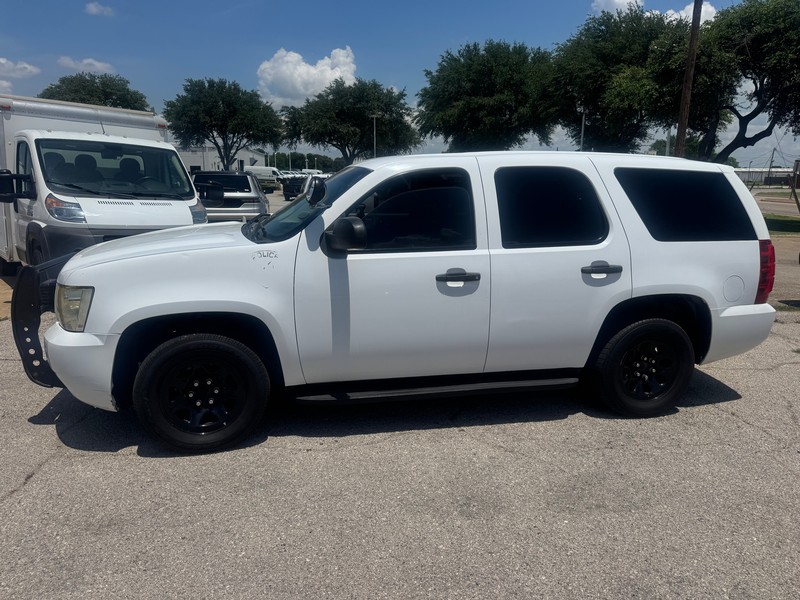 Chevrolet Tahoe Vehicle Full-screen Gallery Image 02