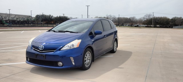more details - toyota prius v
