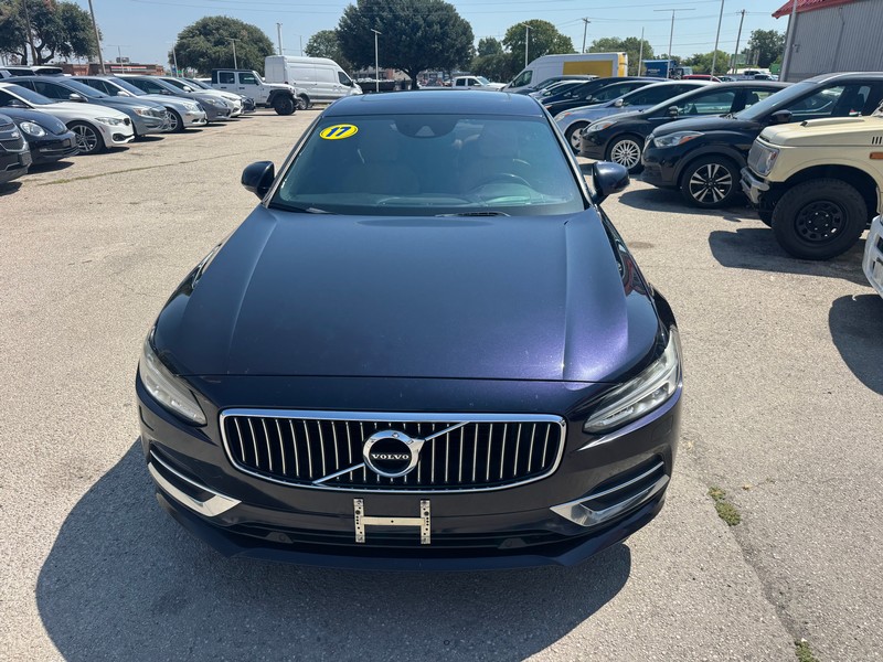 Volvo S90 Vehicle Full-screen Gallery Image 01