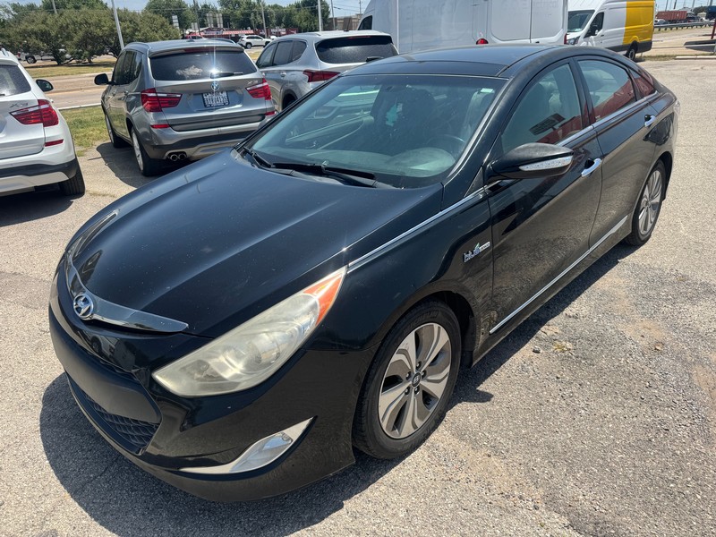 Hyundai Sonata Hybrid Vehicle Full-screen Gallery Image 03