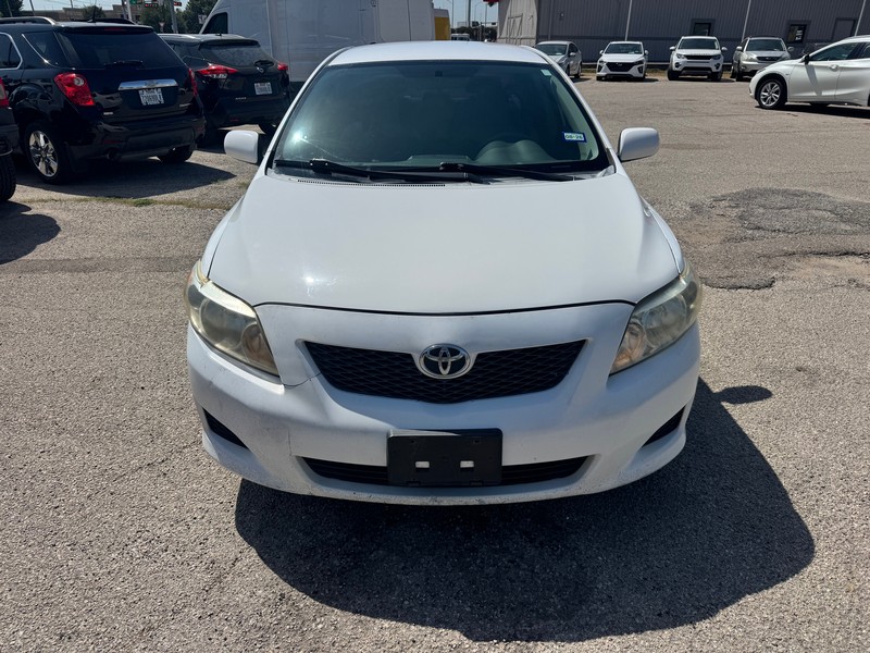 Toyota Corolla Vehicle Full-screen Gallery Image 01