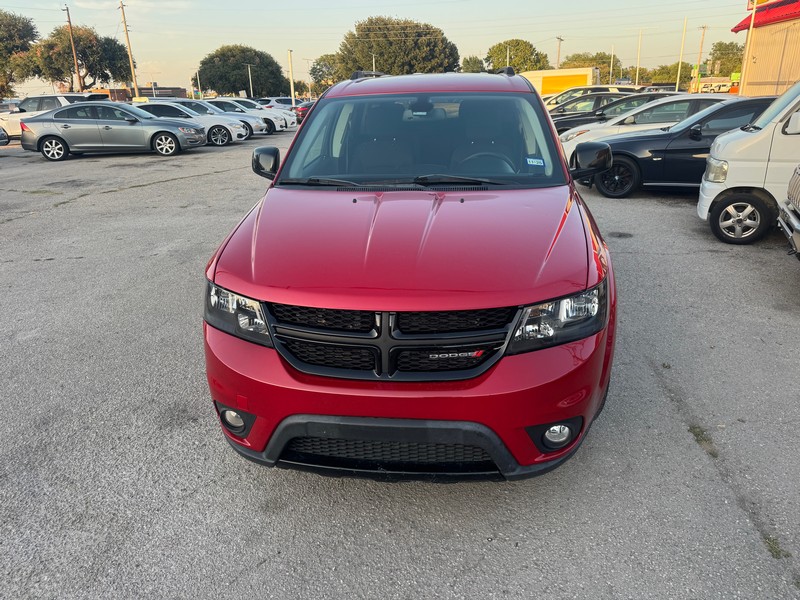 Dodge Journey Vehicle Full-screen Gallery Image 02