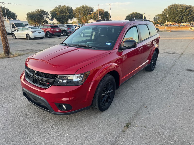 Dodge Journey Vehicle Full-screen Gallery Image 03