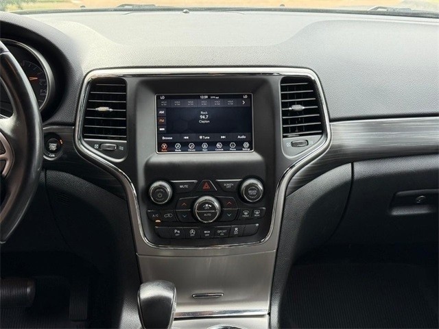 Jeep Grand Cherokee Vehicle Full-screen Gallery Image 14