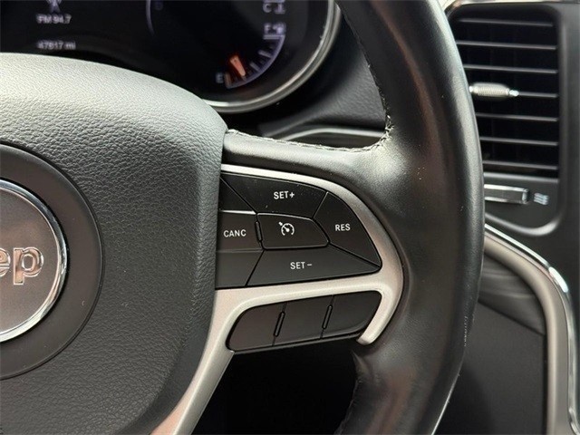 Jeep Grand Cherokee Vehicle Full-screen Gallery Image 20