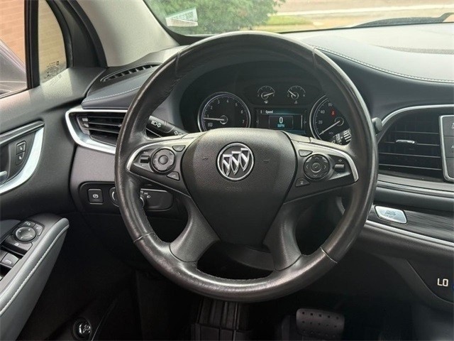 Buick Enclave Vehicle Full-screen Gallery Image 14