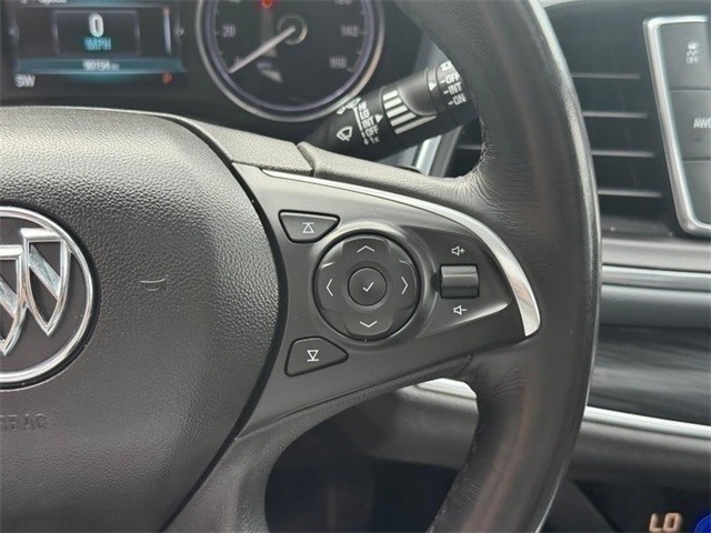 Buick Enclave Vehicle Full-screen Gallery Image 21