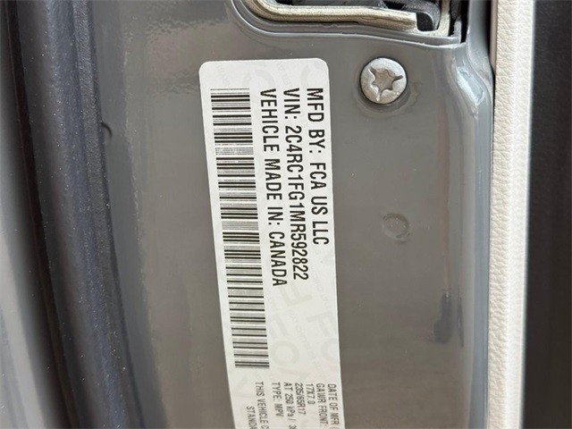 Chrysler Pacifica Vehicle Full-screen Gallery Image 21