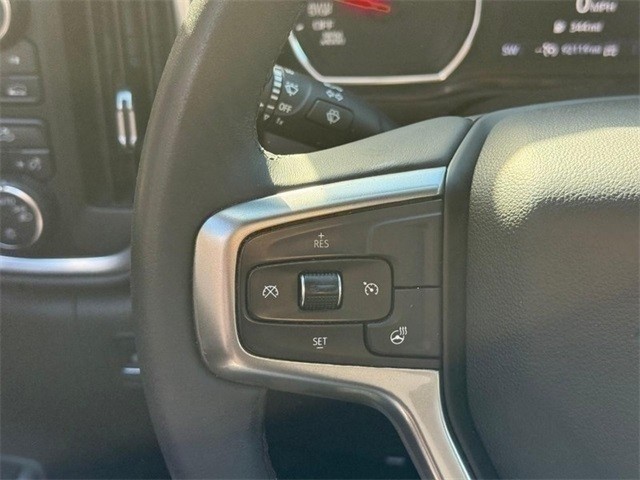 Chevrolet Silverado 1500 Vehicle Full-screen Gallery Image 20