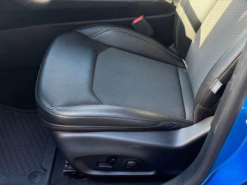 Jeep Compass Vehicle Full-screen Gallery Image 15