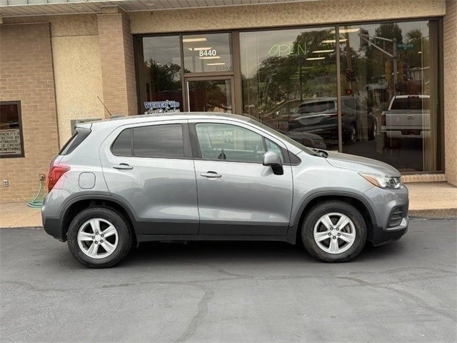 Chevrolet Trax Vehicle Full-screen Gallery Image 2