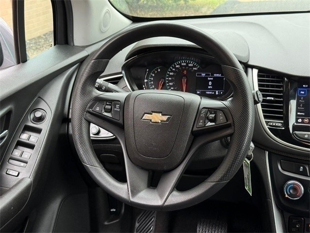 Chevrolet Trax Vehicle Full-screen Gallery Image 12