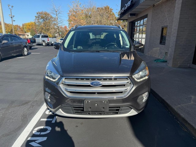 Ford Escape Vehicle Full-screen Gallery Image 10