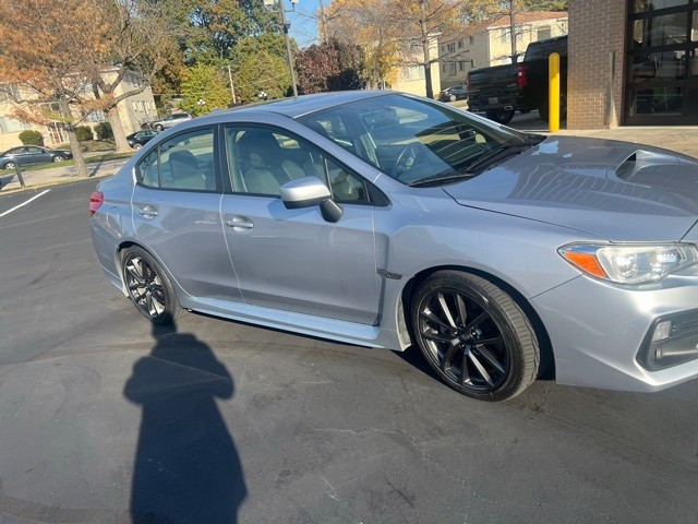 Subaru WRX Vehicle Full-screen Gallery Image 03