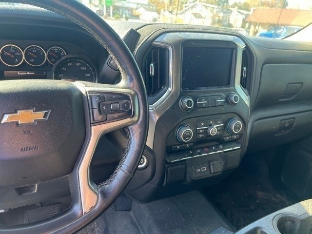 Chevrolet Silverado 1500 Vehicle Full-screen Gallery Image 05