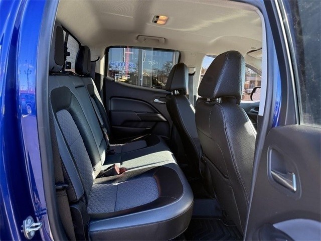 Chevrolet Colorado Vehicle Full-screen Gallery Image 10